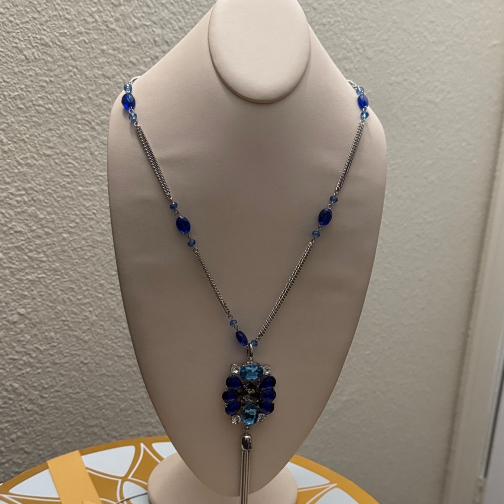Elegant Blue and Silver Necklace